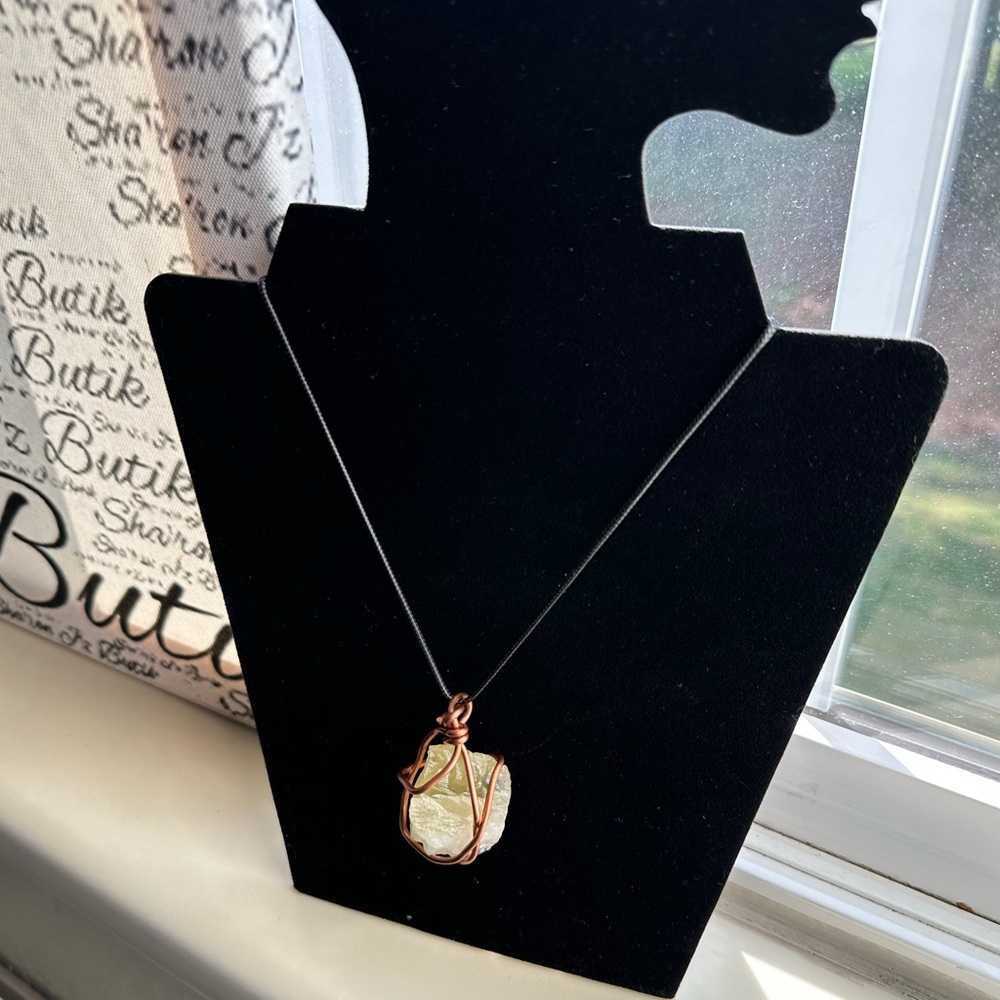Citrine Copper Wire-Wrapped Pendant Necklace. Handmade with Love ☮️❤️🔆